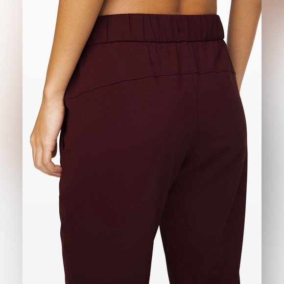Lululemon On the Fly Jogger | Luxtreme | Garnet Maroon | Women's 4 28" inseam - Picture 5 of 14